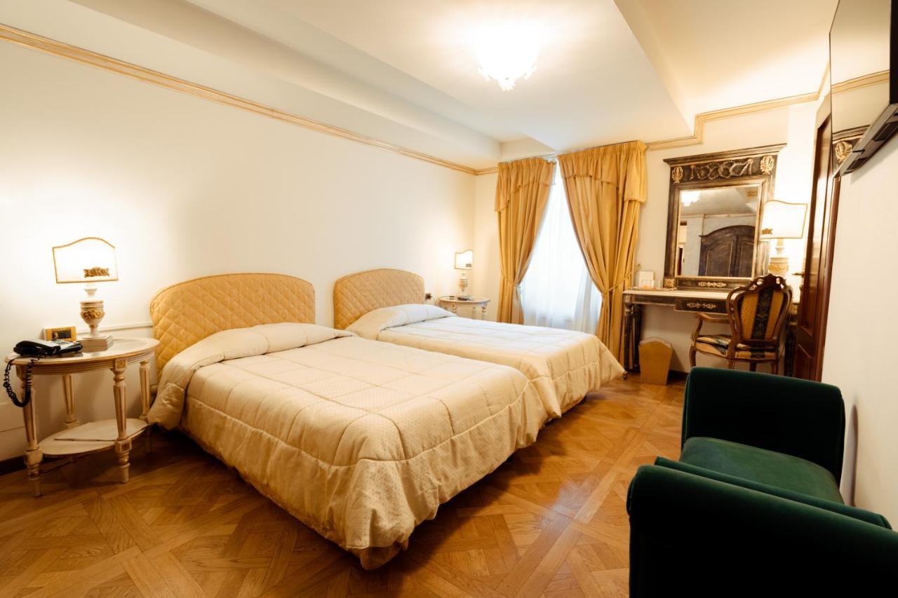 Hotel Palazzo Alexander Lucca Exteriér fotografie
