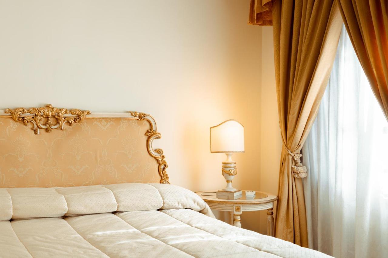 Hotel Palazzo Alexander Lucca Exteriér fotografie