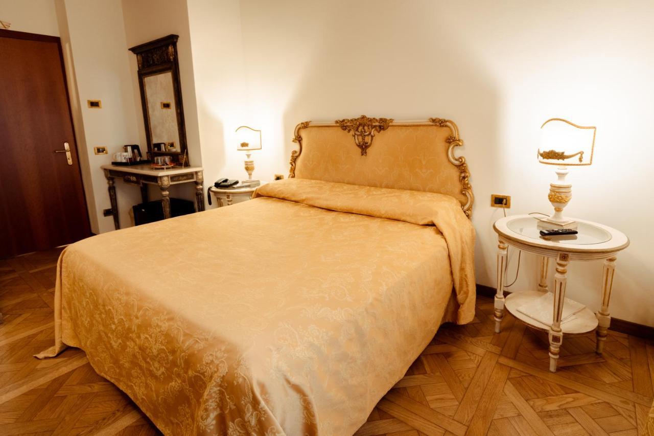 Hotel Palazzo Alexander Lucca Exteriér fotografie